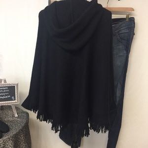 Bienne Black Fringed Pullover Poncho, XS